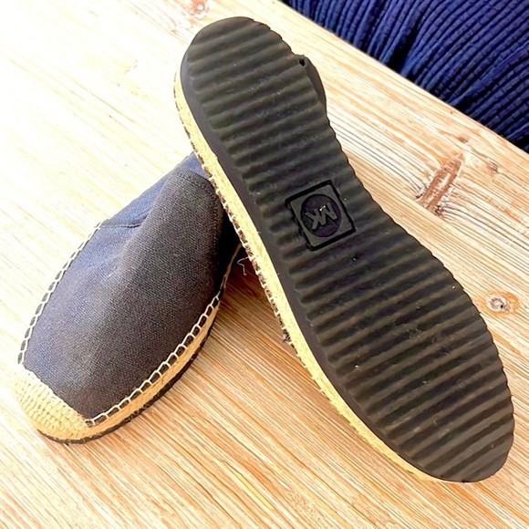 Michael Kors,Navy Blue Canvas Espadrilles,Slip-On,Logo YachtWear Design,Size 7 - Picture 5 of 8
